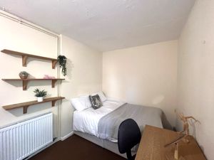 Photo 35- click for photo gallery